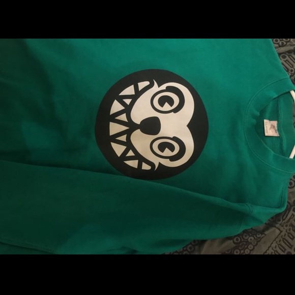 BBC ICECREAM CREWNECK SIZE L (LIGHTLY WORN) - Picture 2 of 3